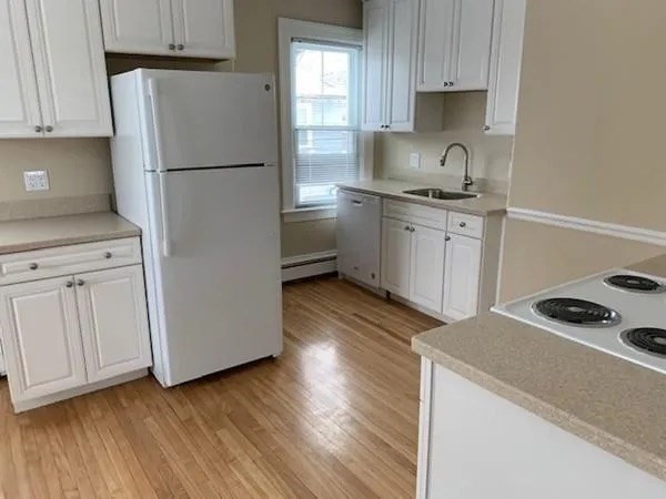 2 bed, 1 bath apartment for rent at 430 N Main Unit 2, Attleboro — photo 2 of 17