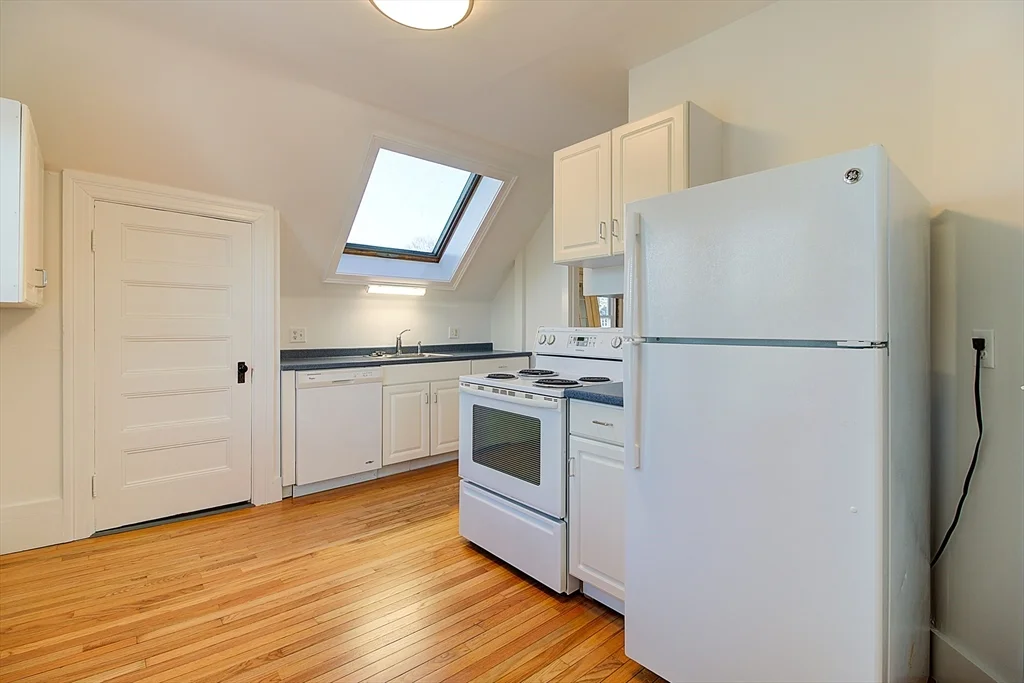 1 bed, 1 bath apartment for rent at 430 N Main Unit 3, Attleboro — photo 5 of 22