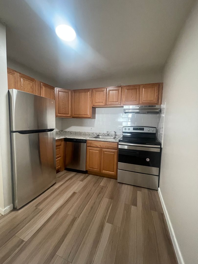 1 bed, 1 bath apartment for rent at 430 River St Unit 19, Mattapan — photo 3 of 12