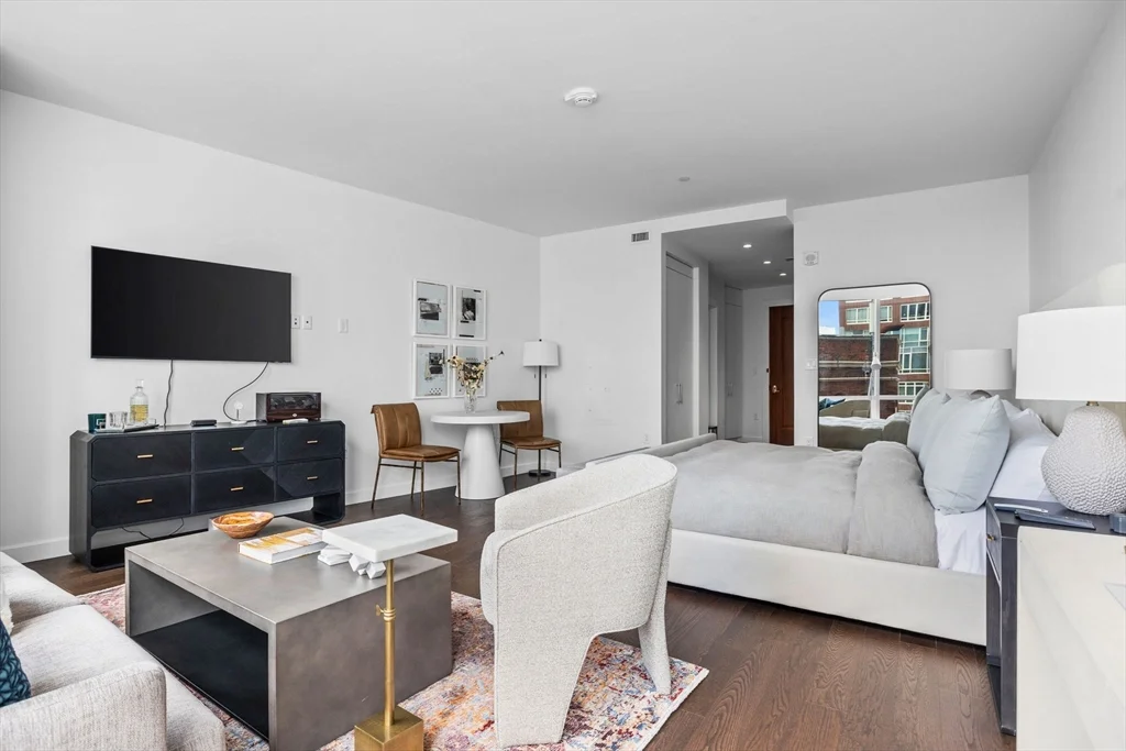 Studio bed, 1 bath apartment for rent at 430 Stuart St Unit 1603, Back Bay — photo 4 of 11