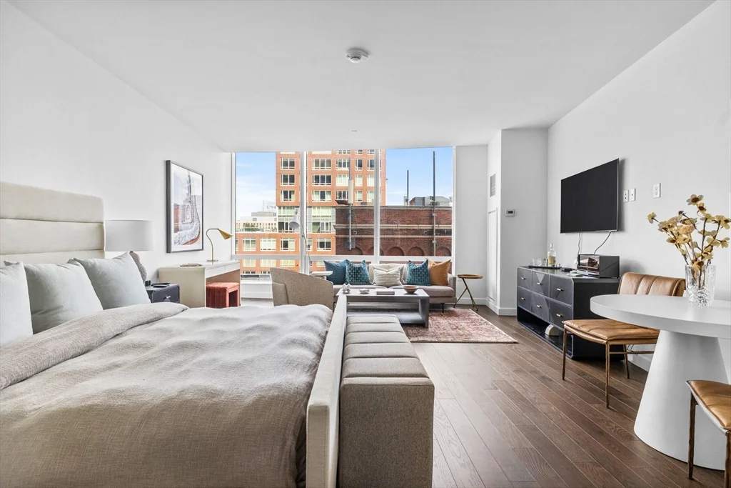 Studio bed, 1 bath apartment for rent at 430 Stuart St Unit 1603, Back Bay — photo 1 of 11