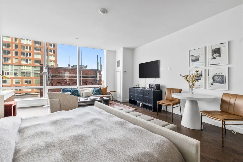 Studio bed, 1 bath apartment for rent at 430 Stuart St Unit 1603, Back Bay — photo 2 of 11