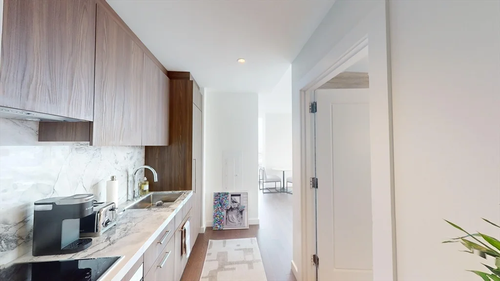 Studio bed, 1 bath apartment for rent at 430 Stuart St Unit 1605, Back Bay — photo 5 of 16