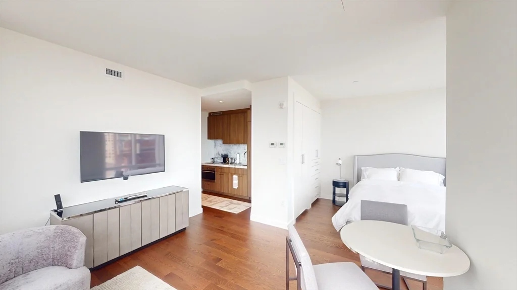 Studio bed, 1 bath apartment for rent at 430 Stuart St Unit 1605, Back Bay — photo 3 of 16