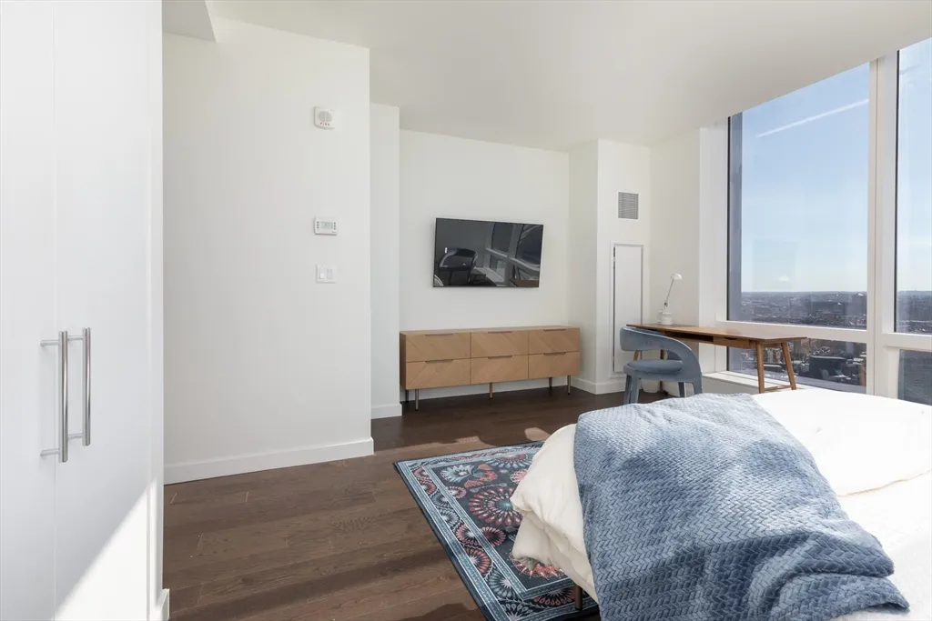 Studio bed, 1 bath apartment for rent at 430 Stuart St Unit 1606, Back Bay — photo 5 of 13