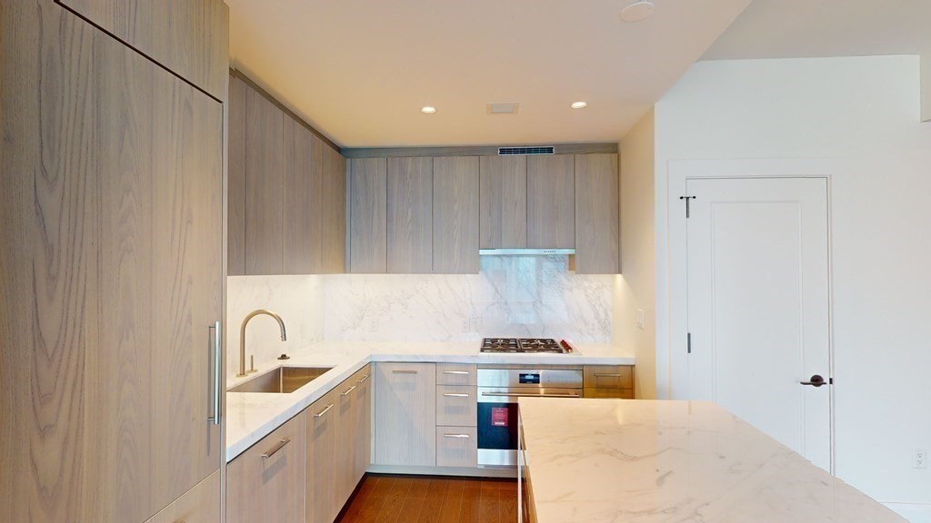 1 bed, 1 bath apartment for rent at 430 Stuart St Unit 24B, Back Bay — photo 4 of 30