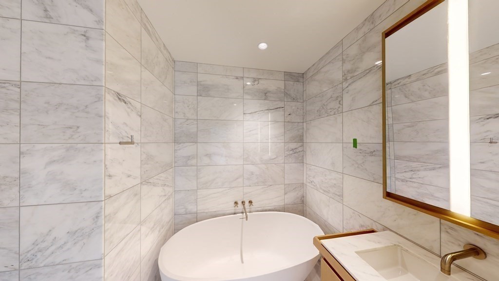 1 bed, 1 bath apartment for rent at 430 Stuart St Unit 24B, Back Bay — photo 13 of 30