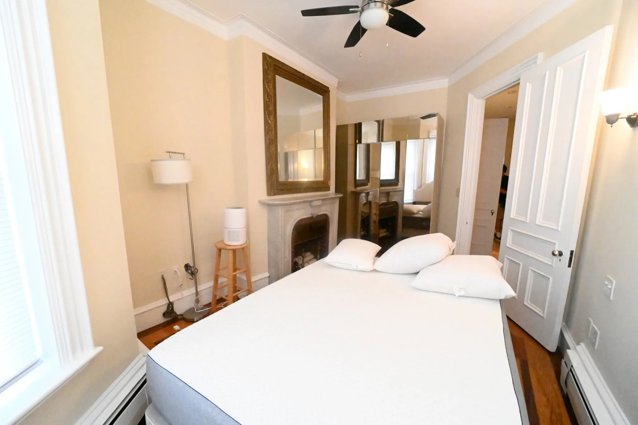 1 bed, 1 bath apartment for rent at 431 Beacon St Unit 1, Back Bay — photo 3 of 16