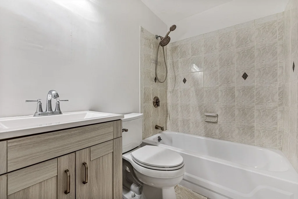 2 bed, 1 bath apartment for rent at 431 Columbus Unit 4, South End — photo 20 of 27