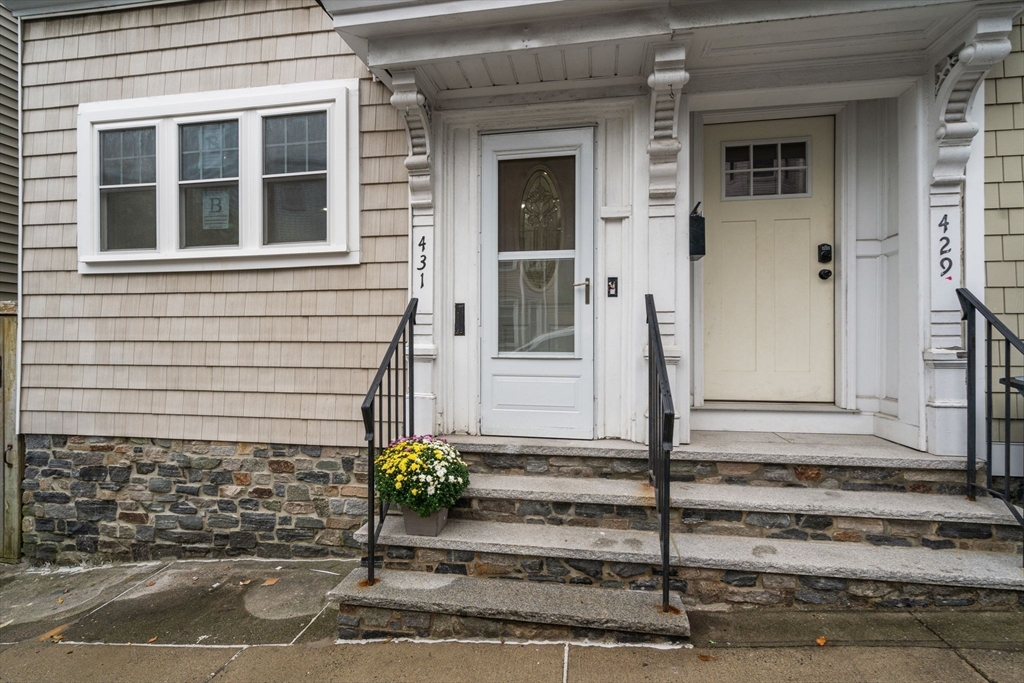 5 bed, 3 bath apartment for rent at 431 East 6th St Unit 1, South Boston — photo 31 of 32