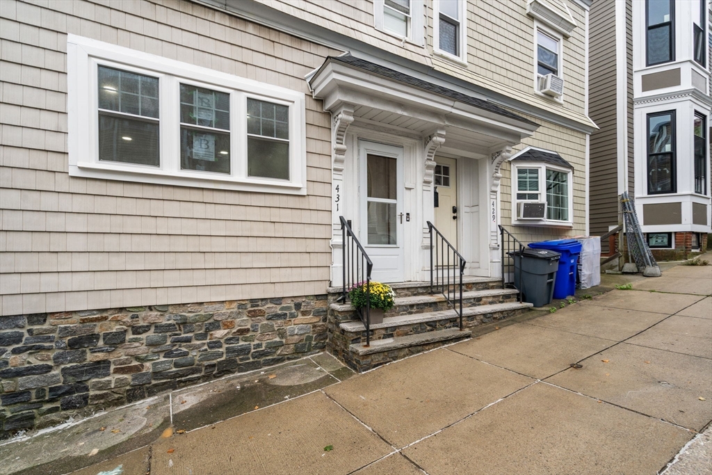 5 bed, 3 bath apartment for rent at 431 East 6th St Unit 1, South Boston — photo 32 of 32