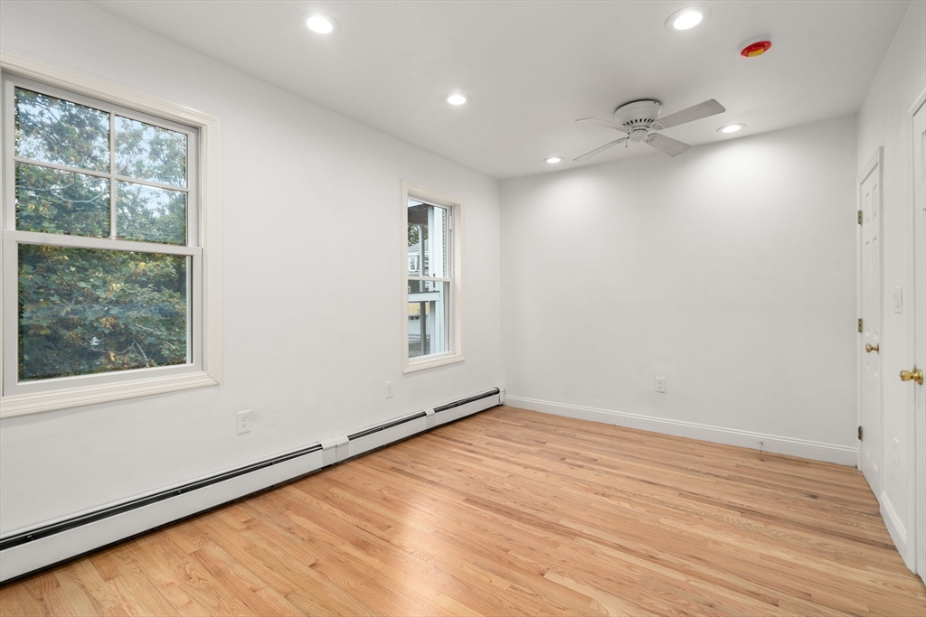 5 bed, 3 bath apartment for rent at 431 East 6th St Unit 1, South Boston — photo 20 of 32