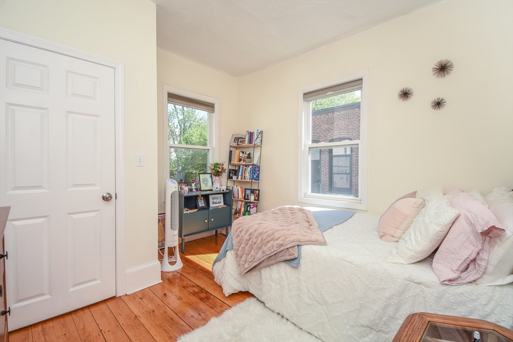 3 bed, 1 bath apartment for rent at 431 Faneuil St Unit 1C, Brighton — photo 17 of 19