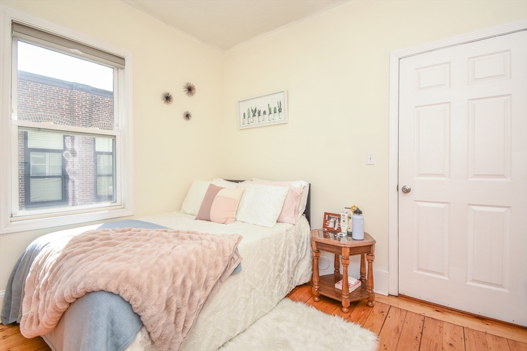 3 bed, 1 bath apartment for rent at 431 Faneuil St Unit 1C, Brighton — photo 16 of 19