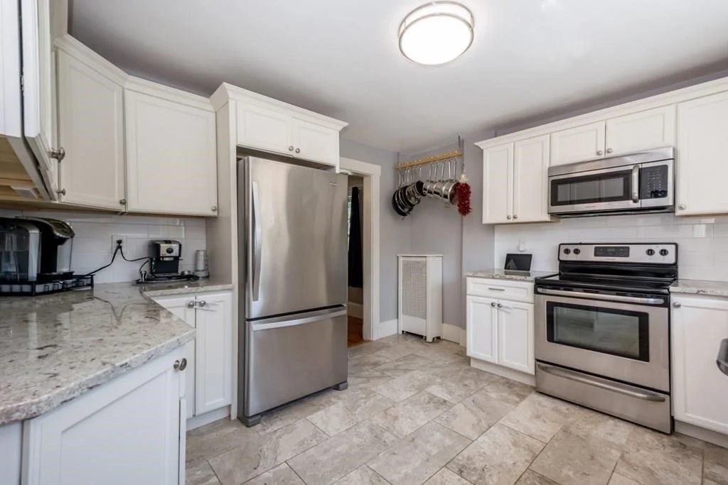3 bed, 1 bath apartment for rent at 431 Fellsway E, Malden — photo 8 of 26