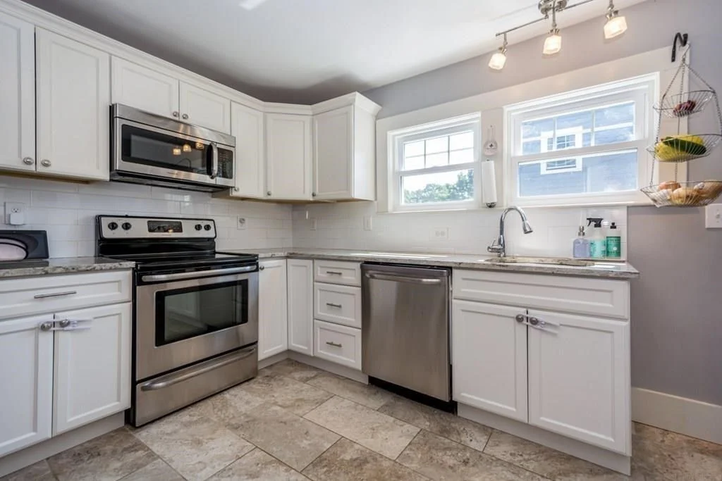 3 bed, 1 bath apartment for rent at 431 Fellsway E, Malden — photo 3 of 26