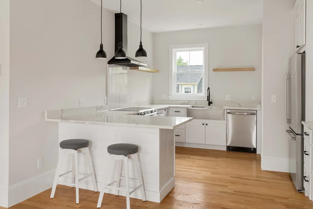 2 bed, 1 bath apartment for rent at 431 Lebanon St Unit 2, Melrose