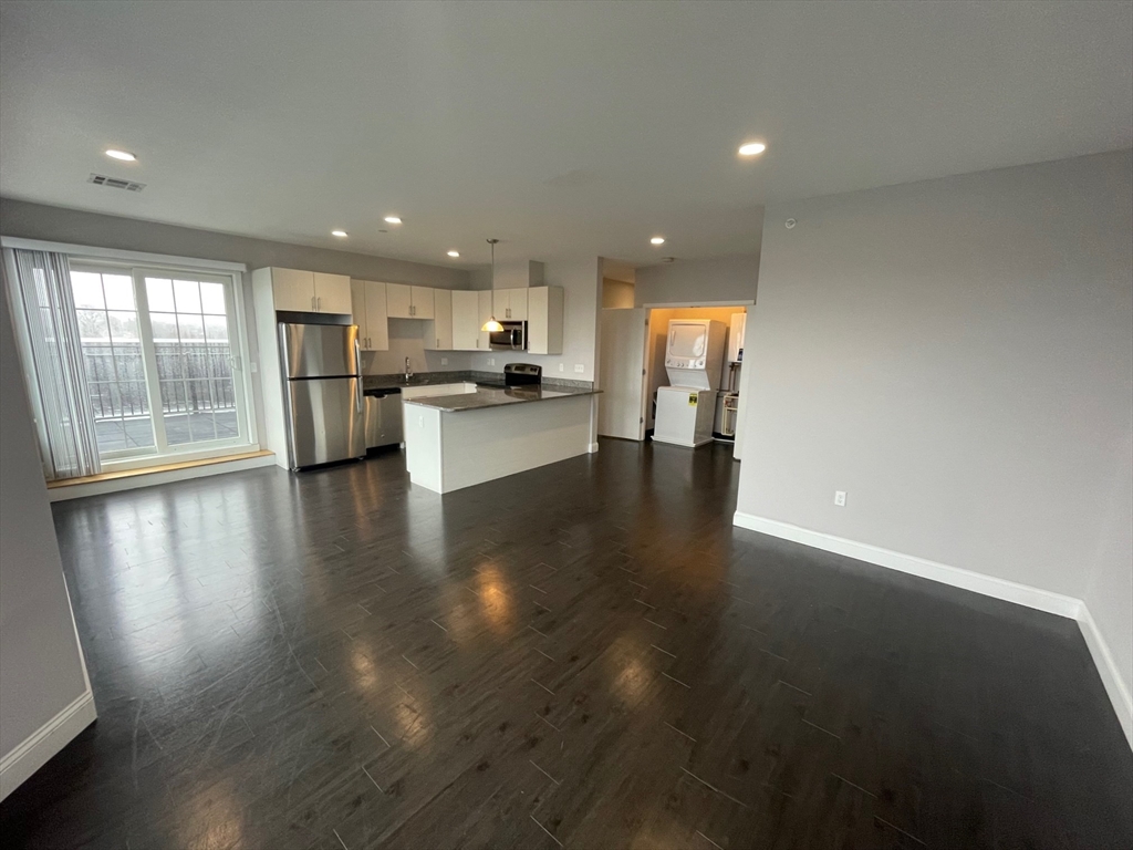 2 bed, 2 bath apartment for rent at 431 River St Unit 504, Waltham