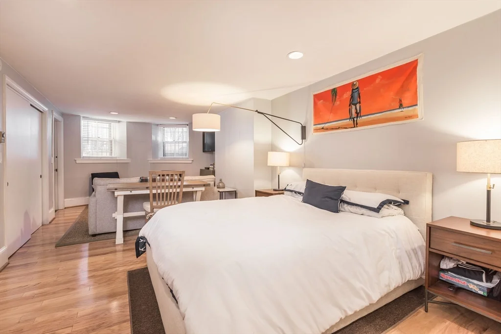 Studio bed, 1 bath apartment for rent at 431 Shawmut Ave Unit 1, South End — photo 5 of 7