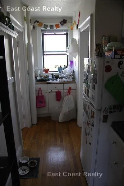 1 bed, 1 bath apartment for rent at 431A Broadway Unit 14, Winter Hill — photo 7 of 11