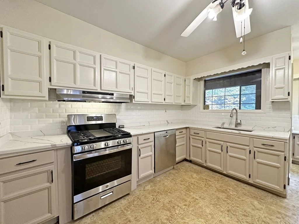 2 bed, 1 bath apartment for rent at 432 Lowell Ave Unit 1, Newtonville — photo 12 of 16