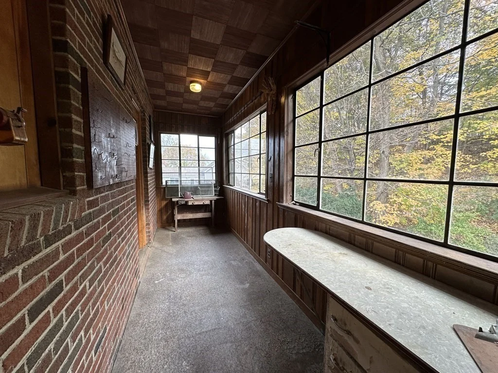 2 bed, 1 bath apartment for rent at 432 Lowell Ave Unit 1, Newtonville — photo 13 of 16