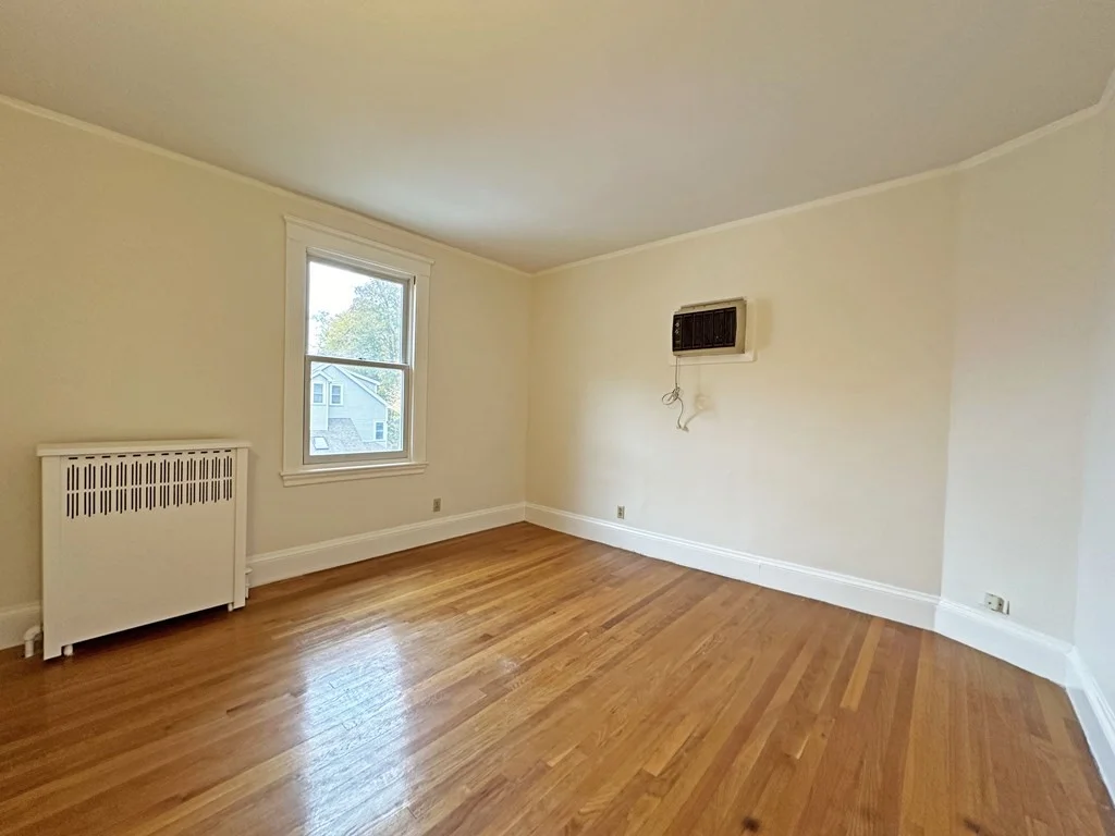 2 bed, 1 bath apartment for rent at 432 Lowell Ave Unit 1, Newtonville — photo 15 of 16