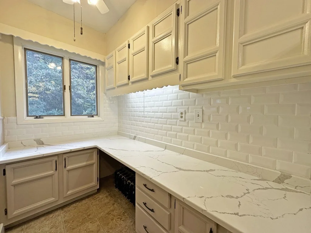 2 bed, 1 bath apartment for rent at 432 Lowell Ave Unit 1, Newtonville — photo 11 of 16