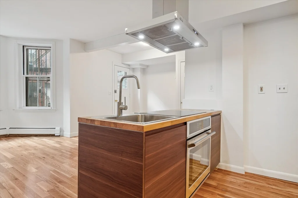 1 bed, 1 bath apartment for rent at 432 Marlborough Unit B, Back Bay — photo 9 of 15