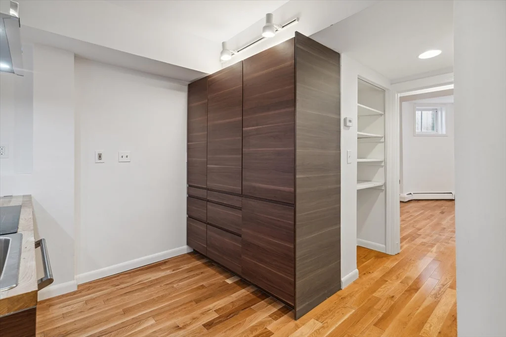 1 bed, 1 bath apartment for rent at 432 Marlborough Unit B, Back Bay — photo 11 of 15