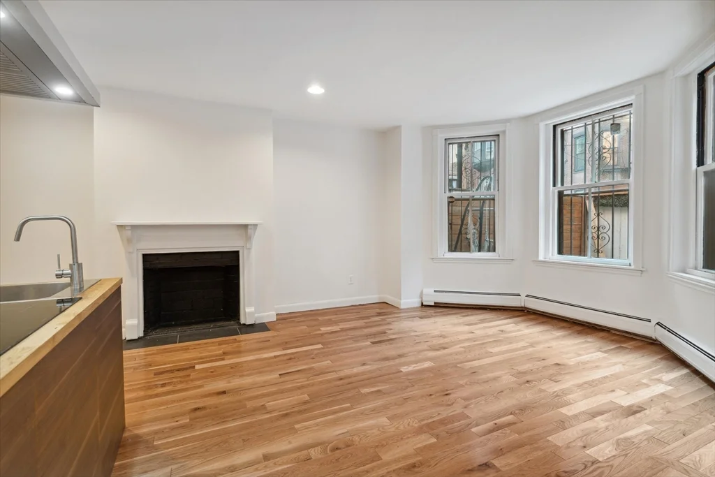 1 bed, 1 bath apartment for rent at 432 Marlborough Unit B, Back Bay — photo 4 of 15