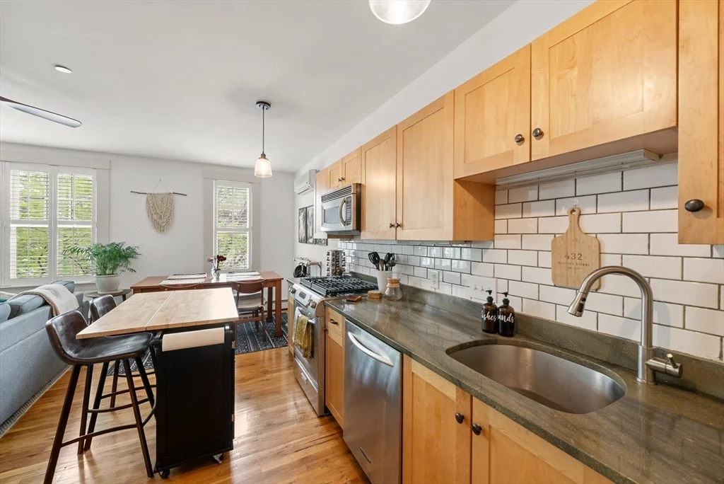 1 bed, 1 bath apartment for rent at 432 Norfolk St Unit 2G, Inman Square — photo 5 of 18