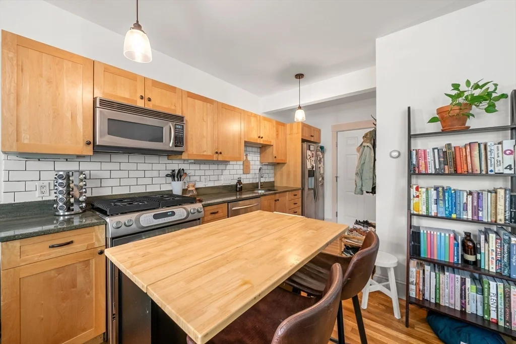 1 bed, 1 bath apartment for rent at 432 Norfolk St Unit 2G, Inman Square — photo 6 of 18