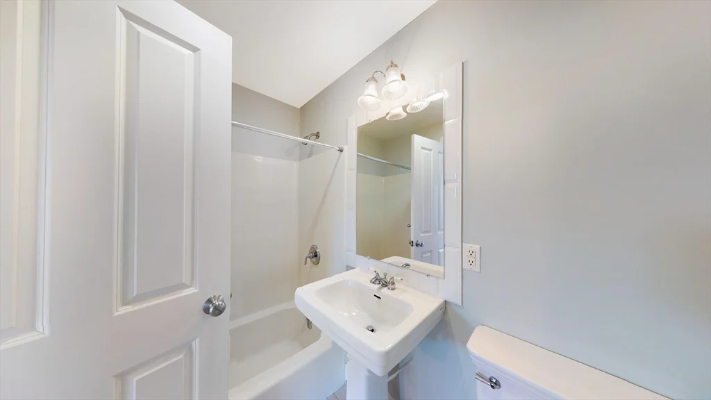 Studio bed, 1 bath apartment for rent at 432 Norfolk St Unit 4A, Union Square — photo 10 of 13