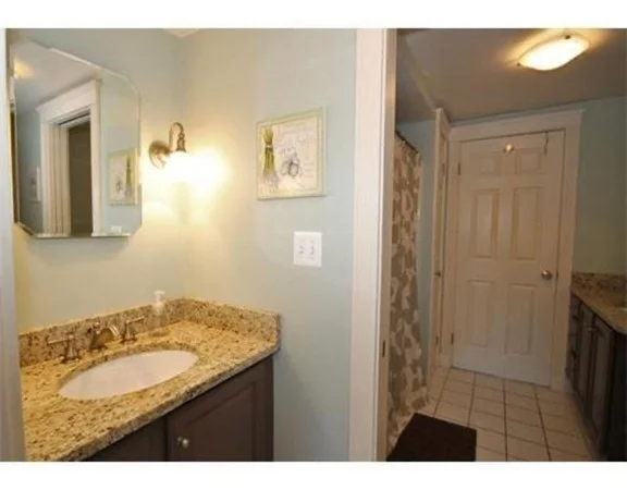 4 bed, 2 bath apartment for rent at 433 Adams St Unit 433, East Milton — photo 11 of 18