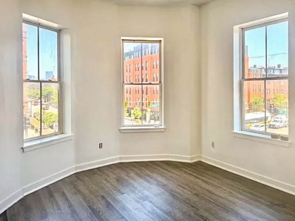 1 bed, 1 bath apartment for rent at 433 Massachusetts Ave Unit 2F, Roxbury — photo 2 of 4