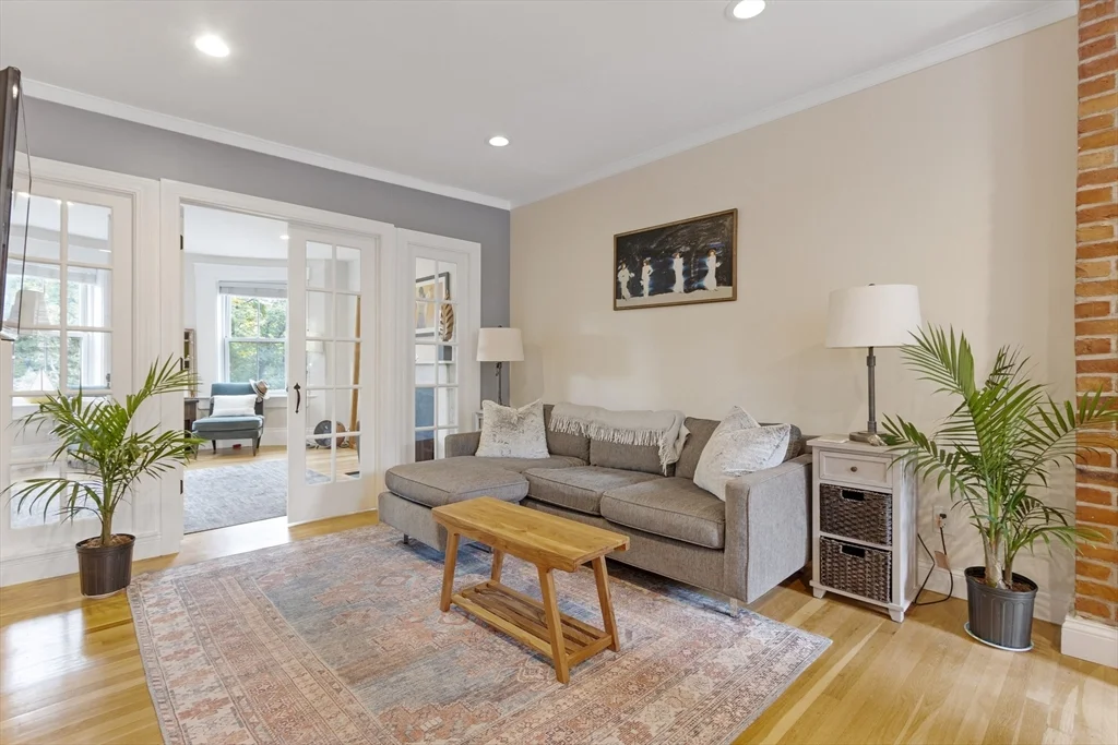 1 bed, 1 bath apartment for rent at 433 Shawmut Ave Unit 22J, South End — photo 1 of 13