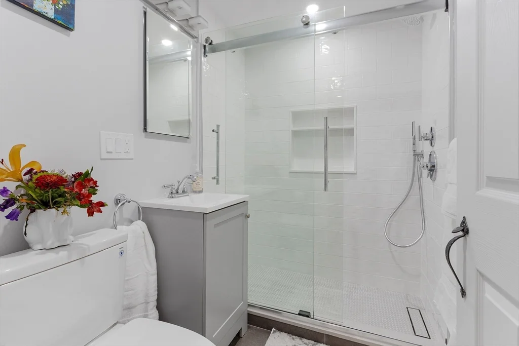 1 bed, 1 bath apartment for rent at 433 Shawmut Ave Unit 22J, South End — photo 9 of 13