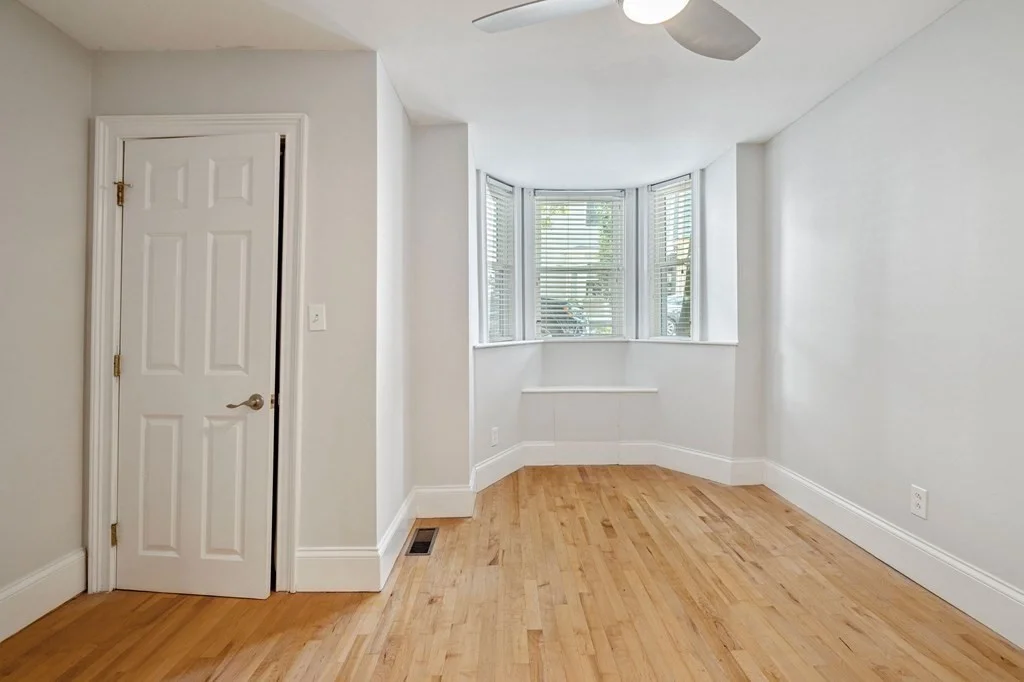 2 bed, 1.5 bath apartment for rent at 433 W 4th St Unit 1, South Boston — photo 8 of 19