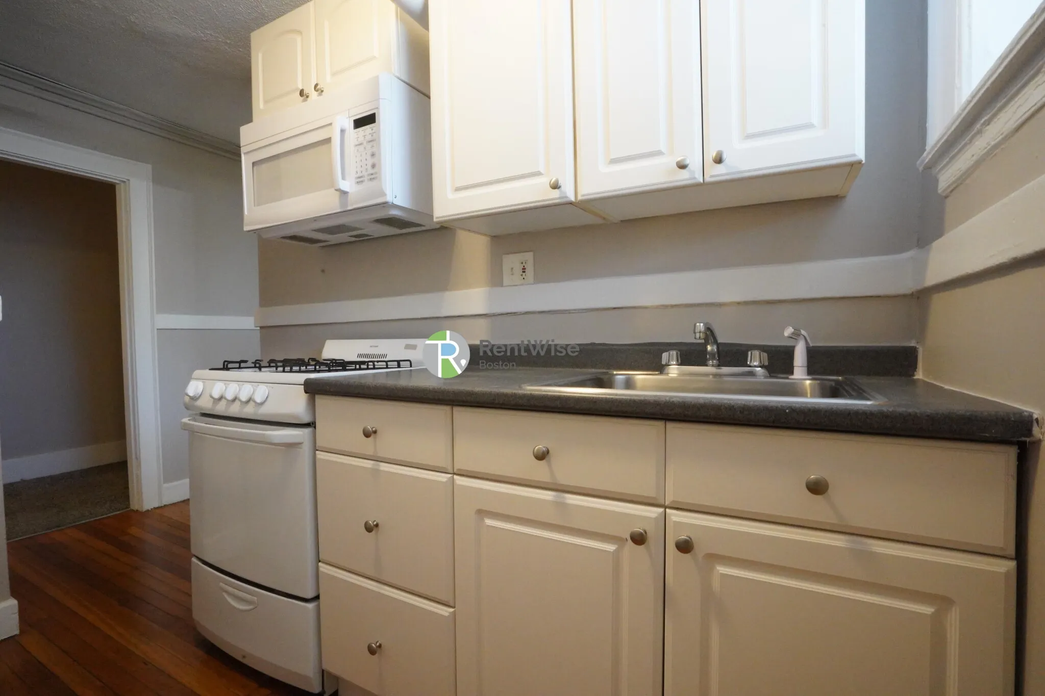 2 bed, 1 bath apartment for rent at 433A Broadway Unit 51A, Winter Hill — photo 6 of 22