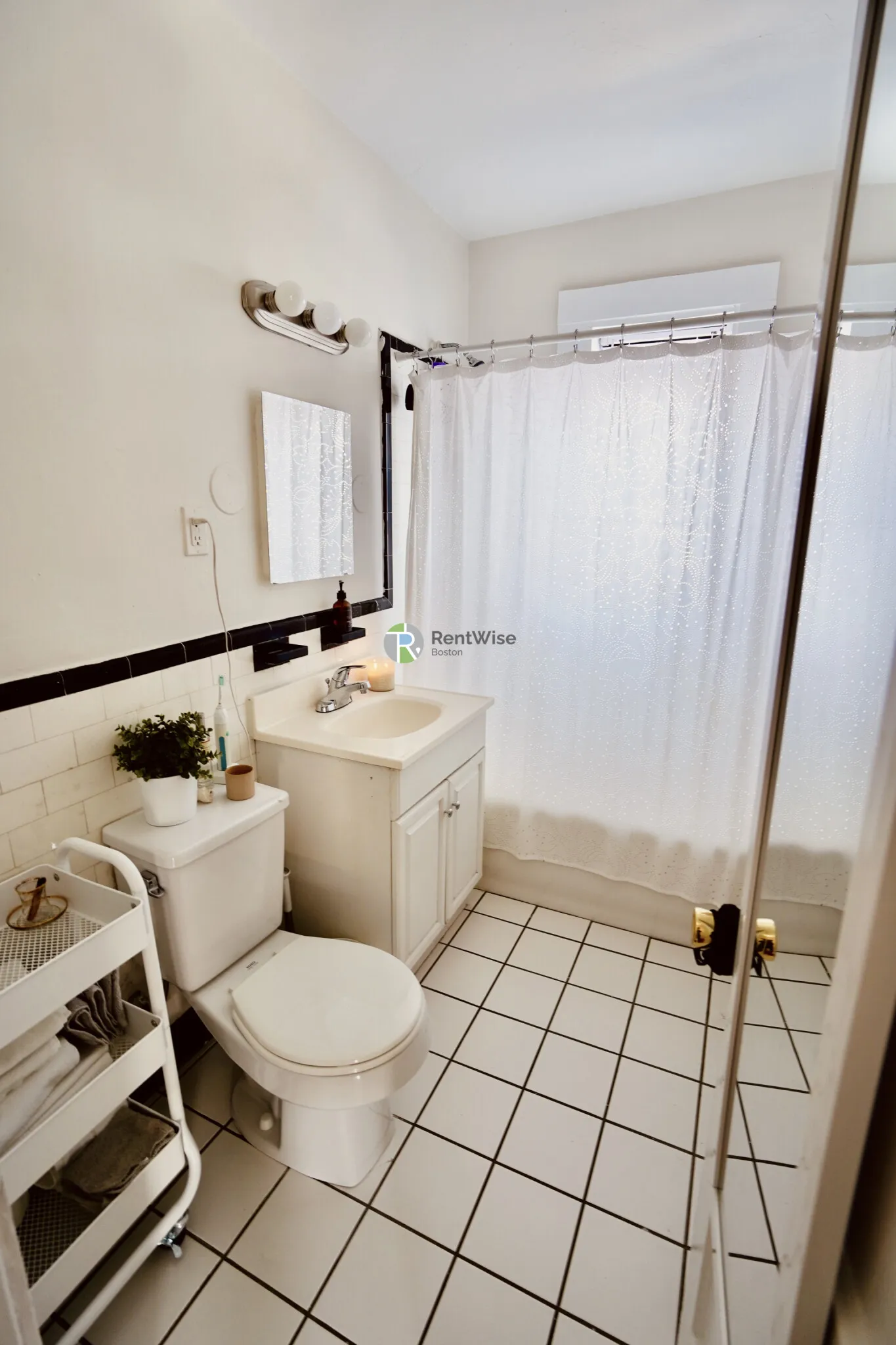 1 bed, 1 bath apartment for rent at 433A Broadway Unit 84, Winter Hill — photo 9 of 16