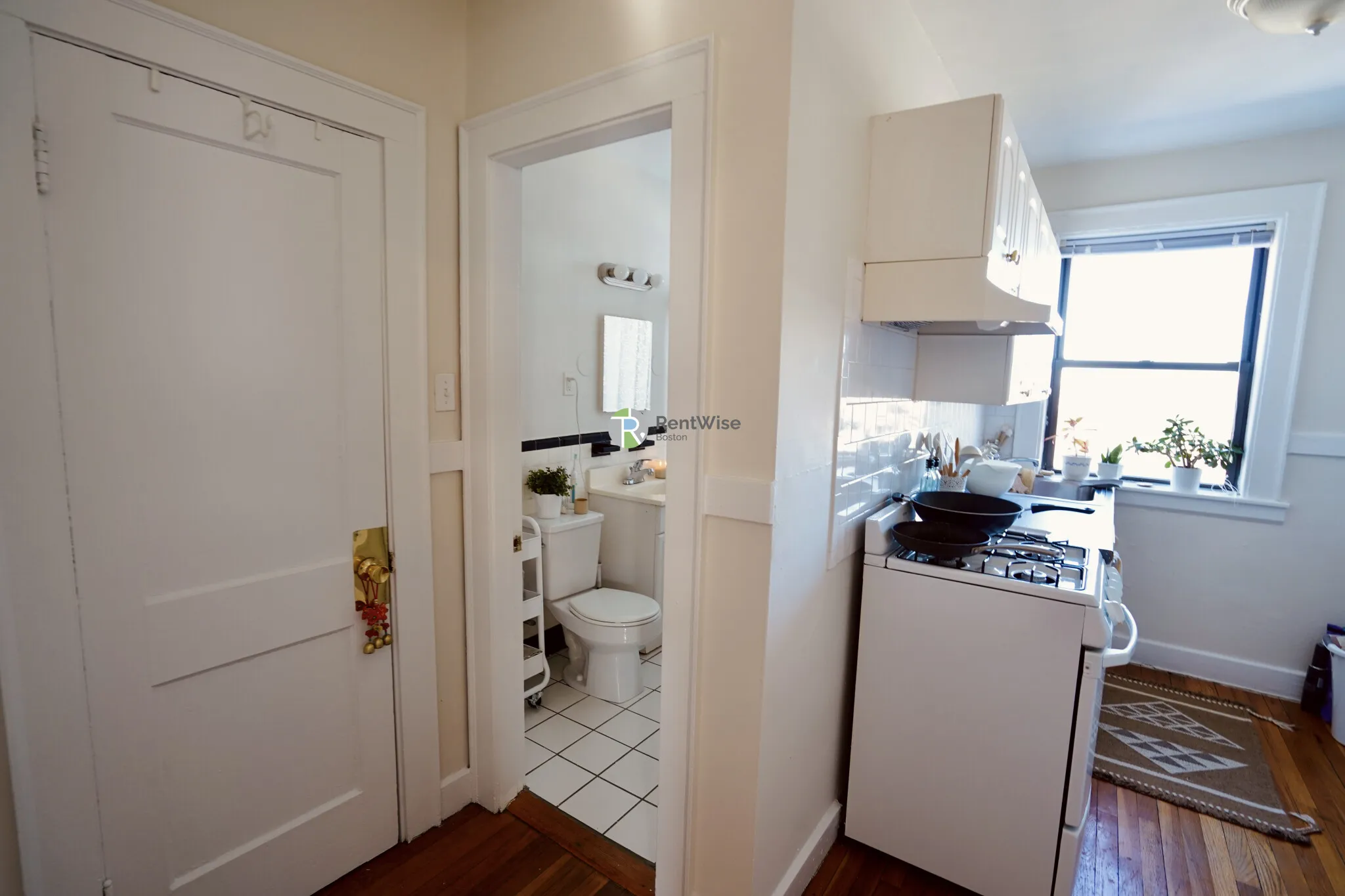 1 bed, 1 bath apartment for rent at 433A Broadway Unit 84, Winter Hill — photo 4 of 16