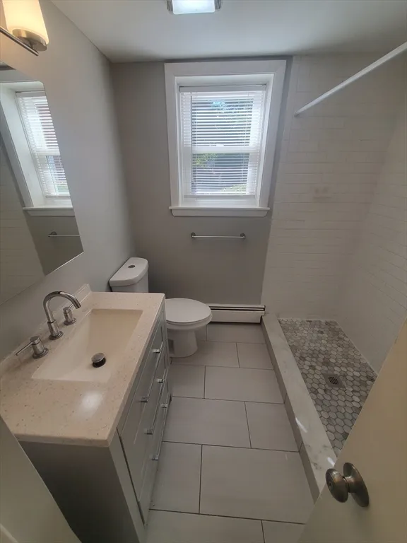 1 bed, 1 bath apartment for rent at 433A Sea St Unit 2, Quincy — photo 9 of 12