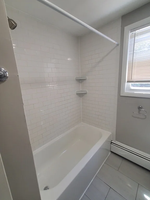 2 bed, 1 bath apartment for rent at 433A Sea St Unit 3, Adams Shore — photo 2 of 16
