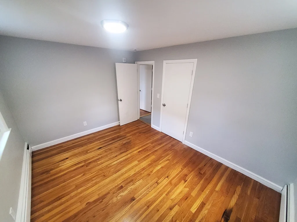 2 bed, 1 bath apartment for rent at 433A Sea St Unit 4, Adams Shore — photo 9 of 16