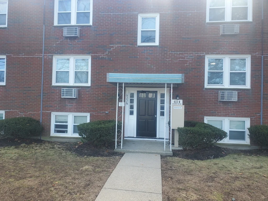 2 bed, 1 bath apartment for rent at 433A Sea St Unit 4, Adams Shore — photo 16 of 16