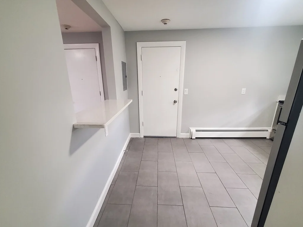 2 bed, 1 bath apartment for rent at 433A Sea St Unit 4, Adams Shore — photo 3 of 16
