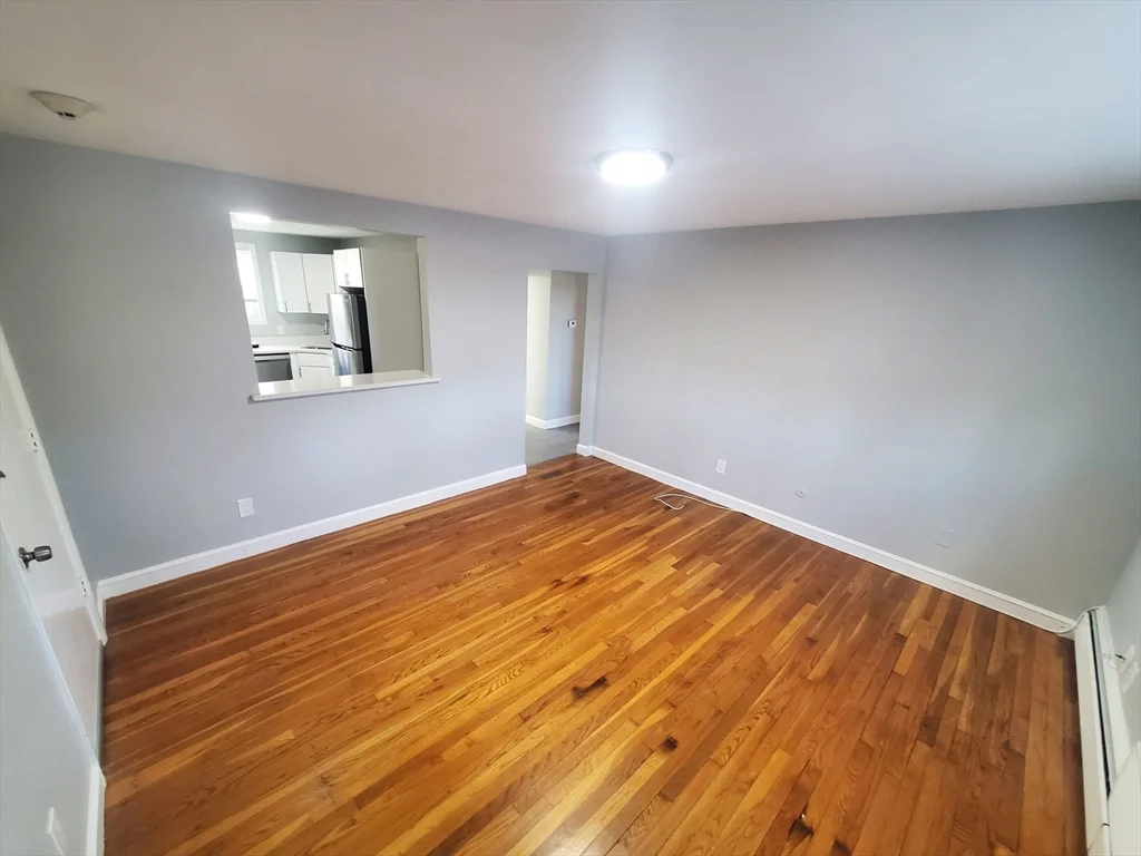 2 bed, 1 bath apartment for rent at 433A Sea St Unit 4, Adams Shore — photo 5 of 16