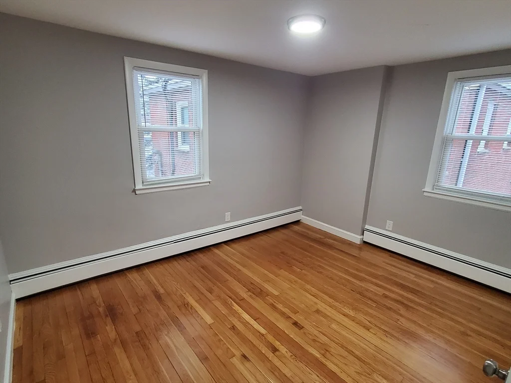 2 bed, 1 bath apartment for rent at 433B Sea St Unit 5, Adams Shore — photo 9 of 14
