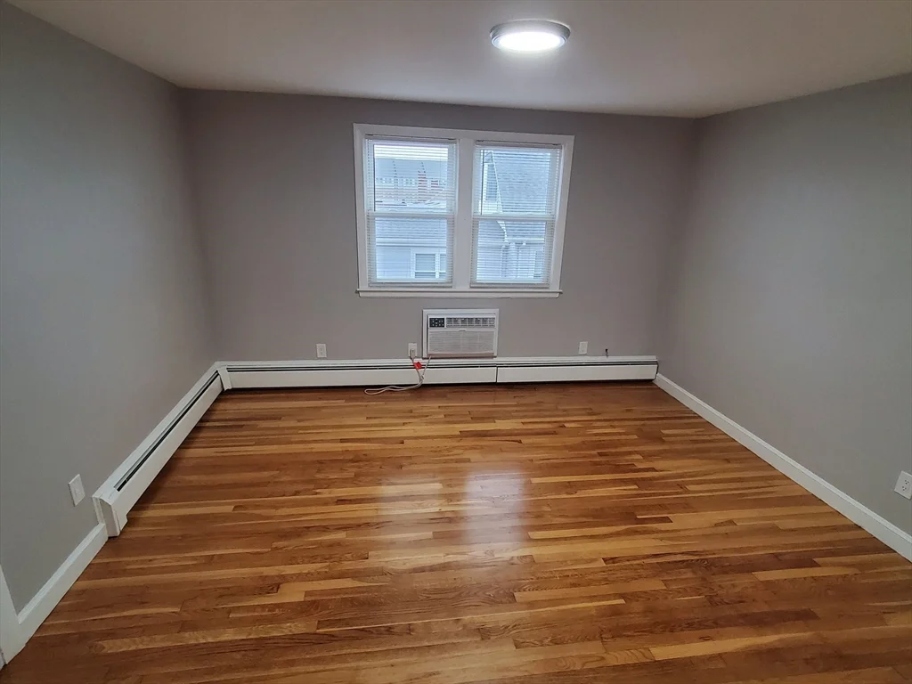 2 bed, 1 bath apartment for rent at 433B Sea St Unit 5, Adams Shore — photo 4 of 14